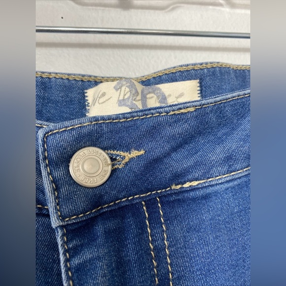 We The Free Penny Pull-On Flare Jeans Size 30 Made in Turkey - Picture 11 of 14